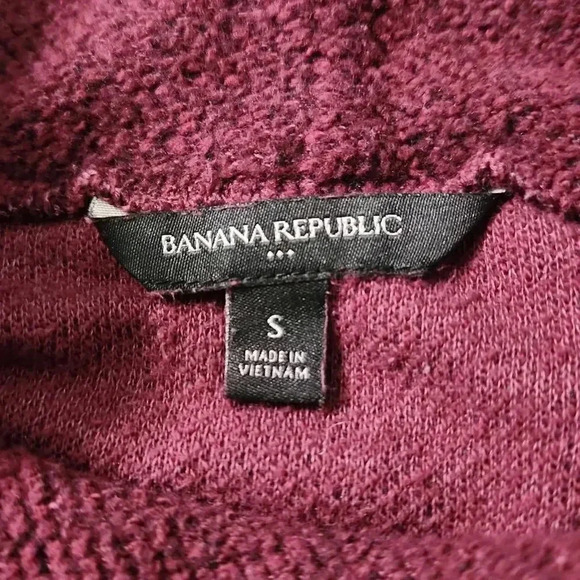 BR Nubby Oversized Turtleneck Sweater - Picture 5 of 6